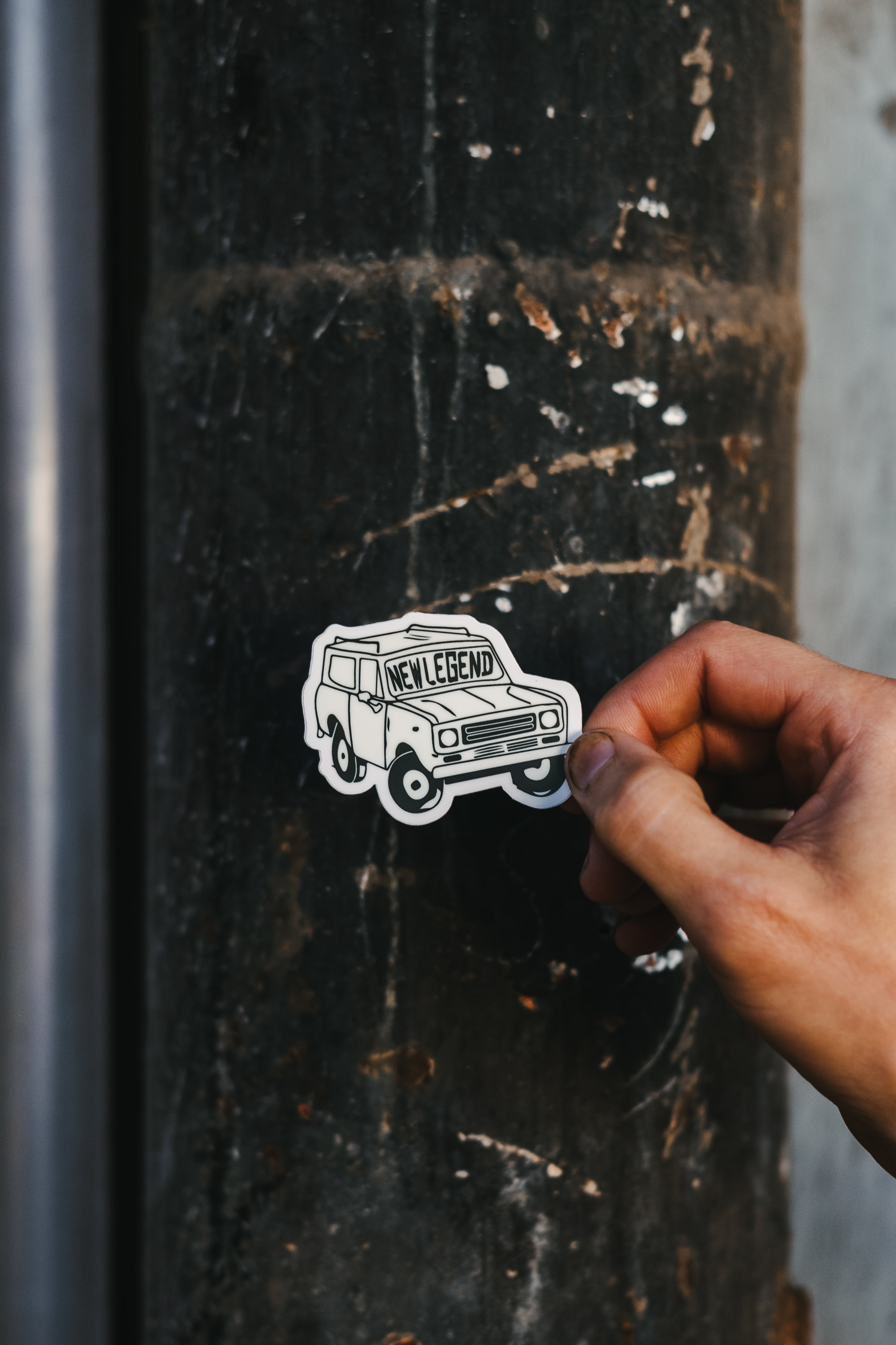 View Sticker View Sticker – New Legend 4x4